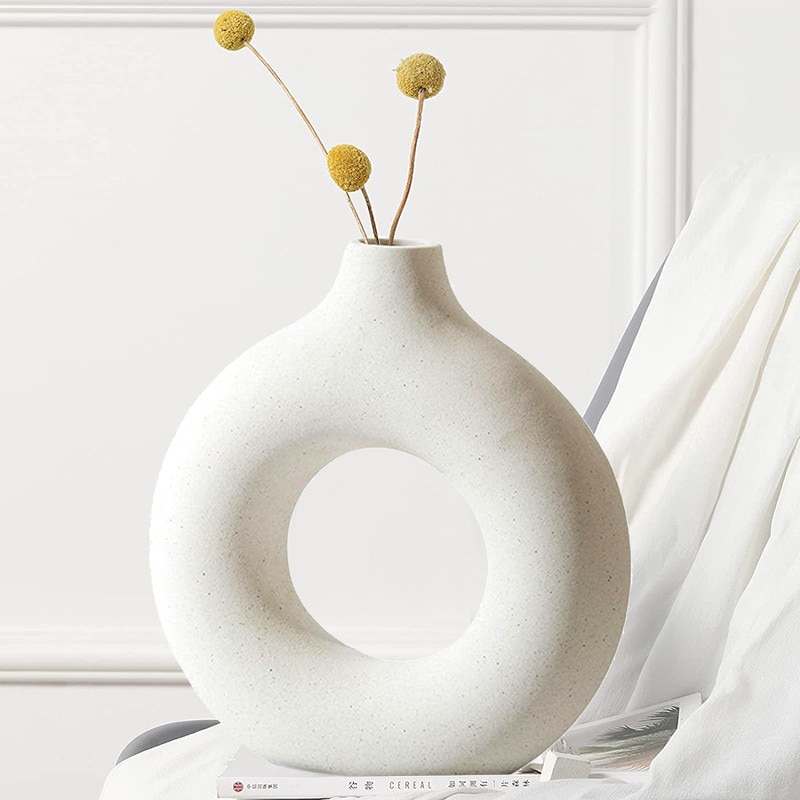 Ceramiczny wazon dekoracyjny z dziurą